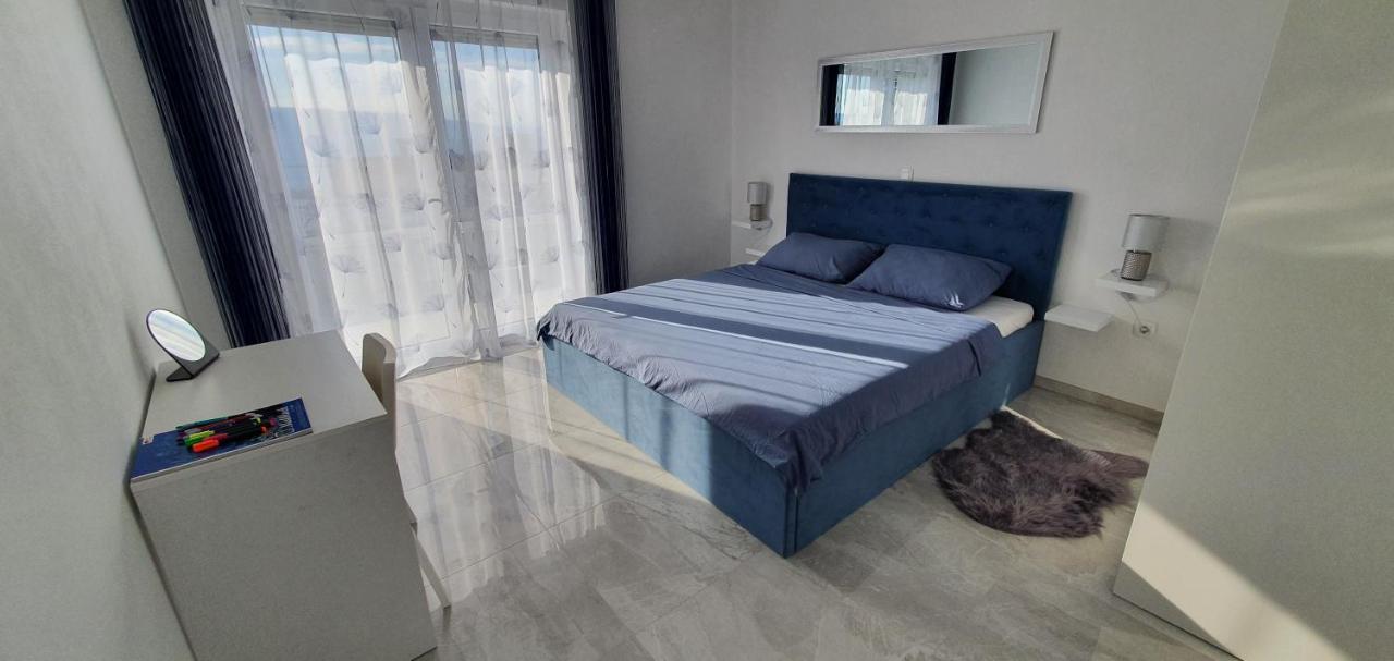 Apartmani Naomi&Leo เซนญ์ ภายนอก รูปภาพ