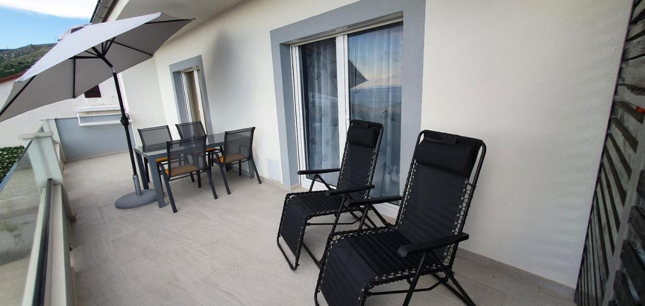 Apartmani Naomi&Leo เซนญ์ ภายนอก รูปภาพ