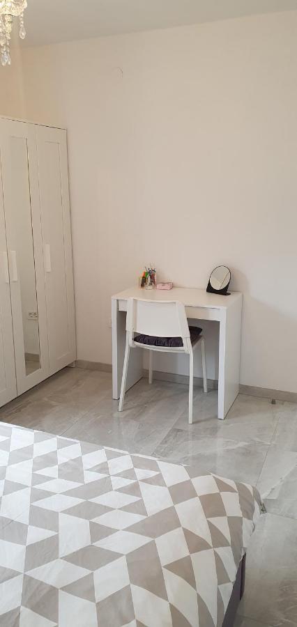 Apartmani Naomi&Leo เซนญ์ ภายนอก รูปภาพ